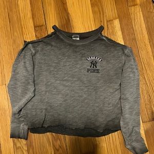 New without tags NY YANKEES  PINK by VS cold shoulder crop sweatshirt!! Size S